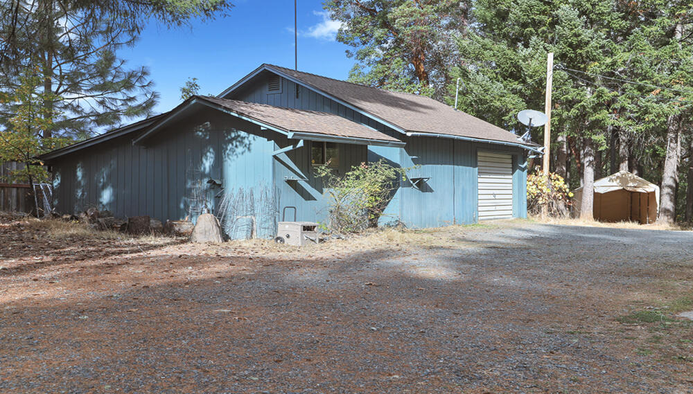 1028 North Old Stage Road Cave Junction, OR 97523 - Photo 23 of 29 24
