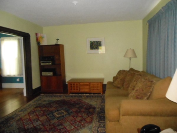 34 Virginia Street Springfield, MA 01108 - Photo 3 of 28 Gallery Image 3