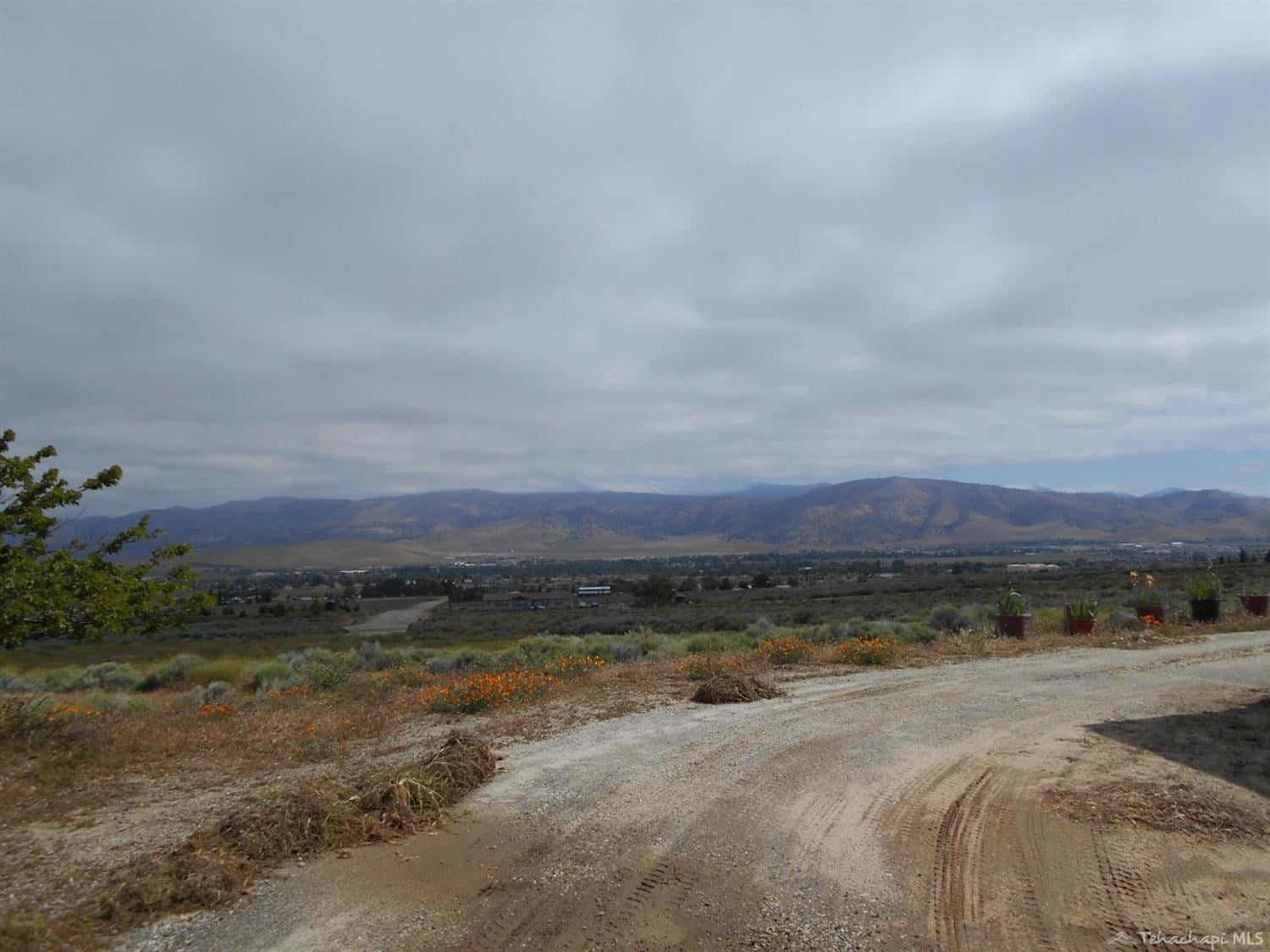 19341 Apache Street Tehachapi, CA 93561 - Photo 38 of 62 Gallery Image 38