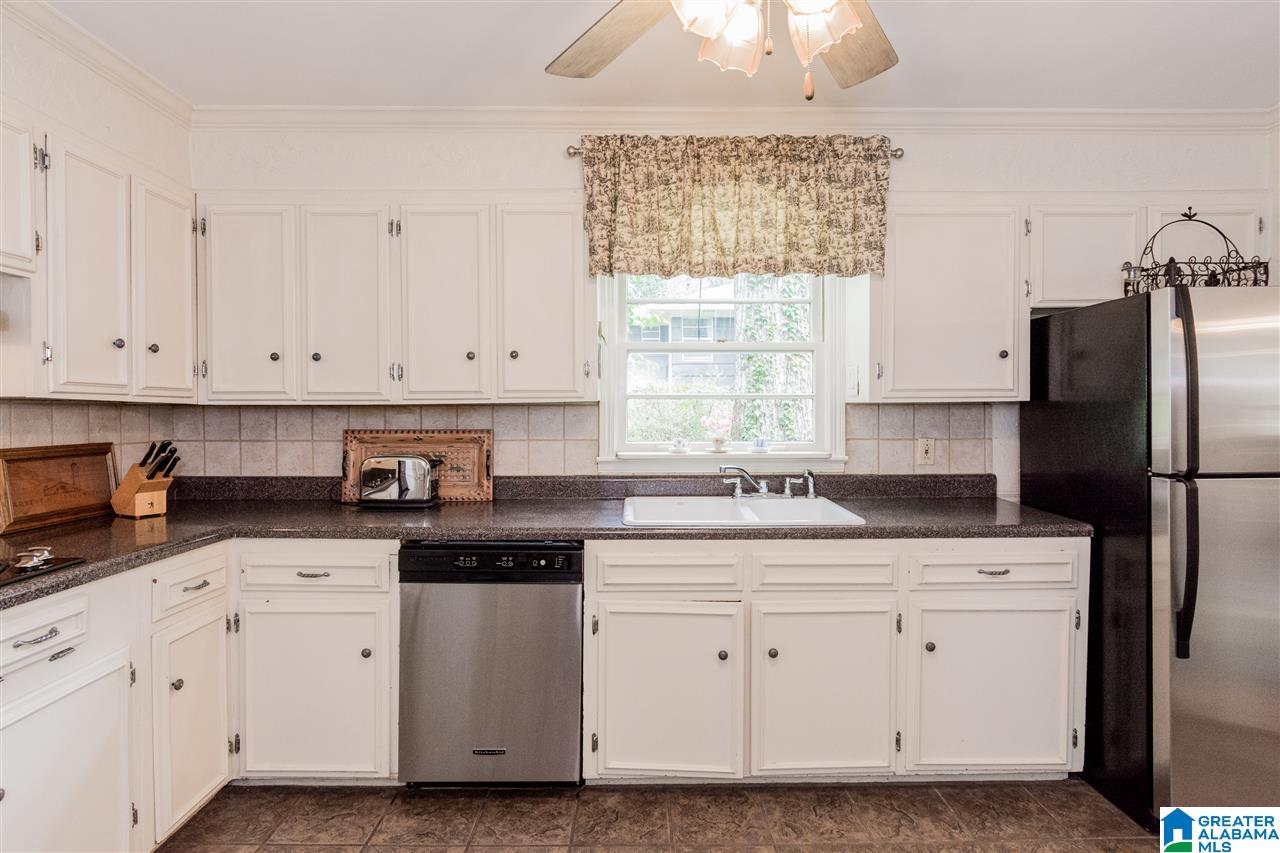 3430 Avalon Road Homewood, AL 35209 - Photo 13 of 33