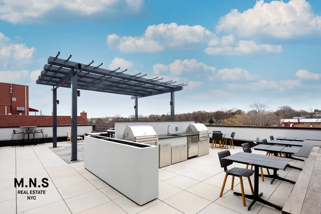 $2,571 | 176 Woodward Avenue, Unit 304 | Ridgewood