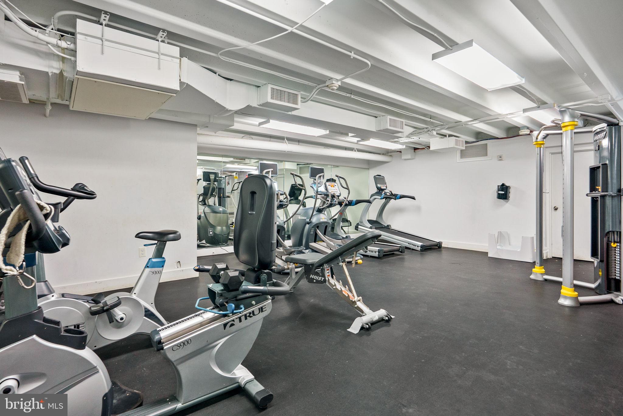 601 24th Street Northwest, Unit 306 Washington, DC 20037 - Photo 31 of 34 a view of a room with gym equipment