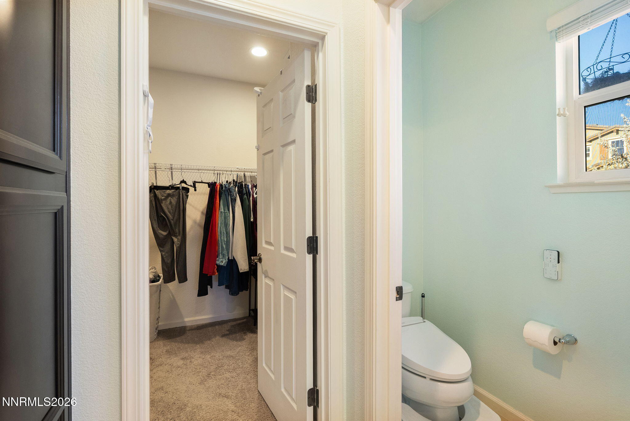 2190 Dutch Draft Drive Reno, NV 89521 - Photo 24 of 32 a bathroom with a toilet and a shower