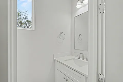 $315,000 | 2504 West Tidwell Road, Unit B, Houston, TX 77091