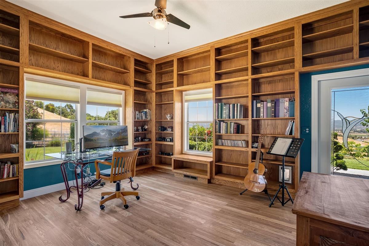 2563 Bridle Path Drive Gilroy, CA 95020 - Photo 26 of 59