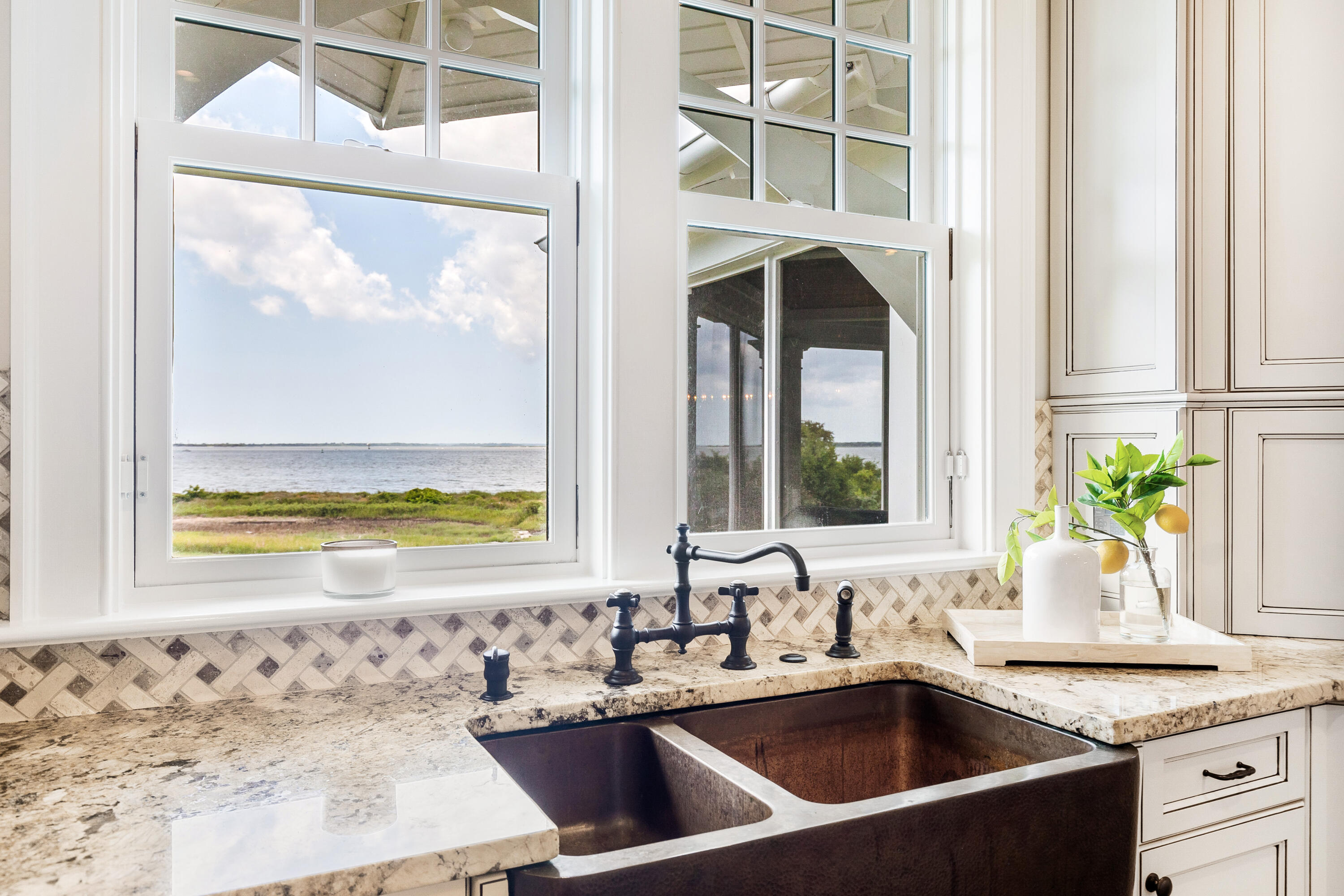 847 Middle Street Sullivans Island, SC 29482 - Photo 16 of 38 847MiddleStreet-KeenEyeMarketing-024