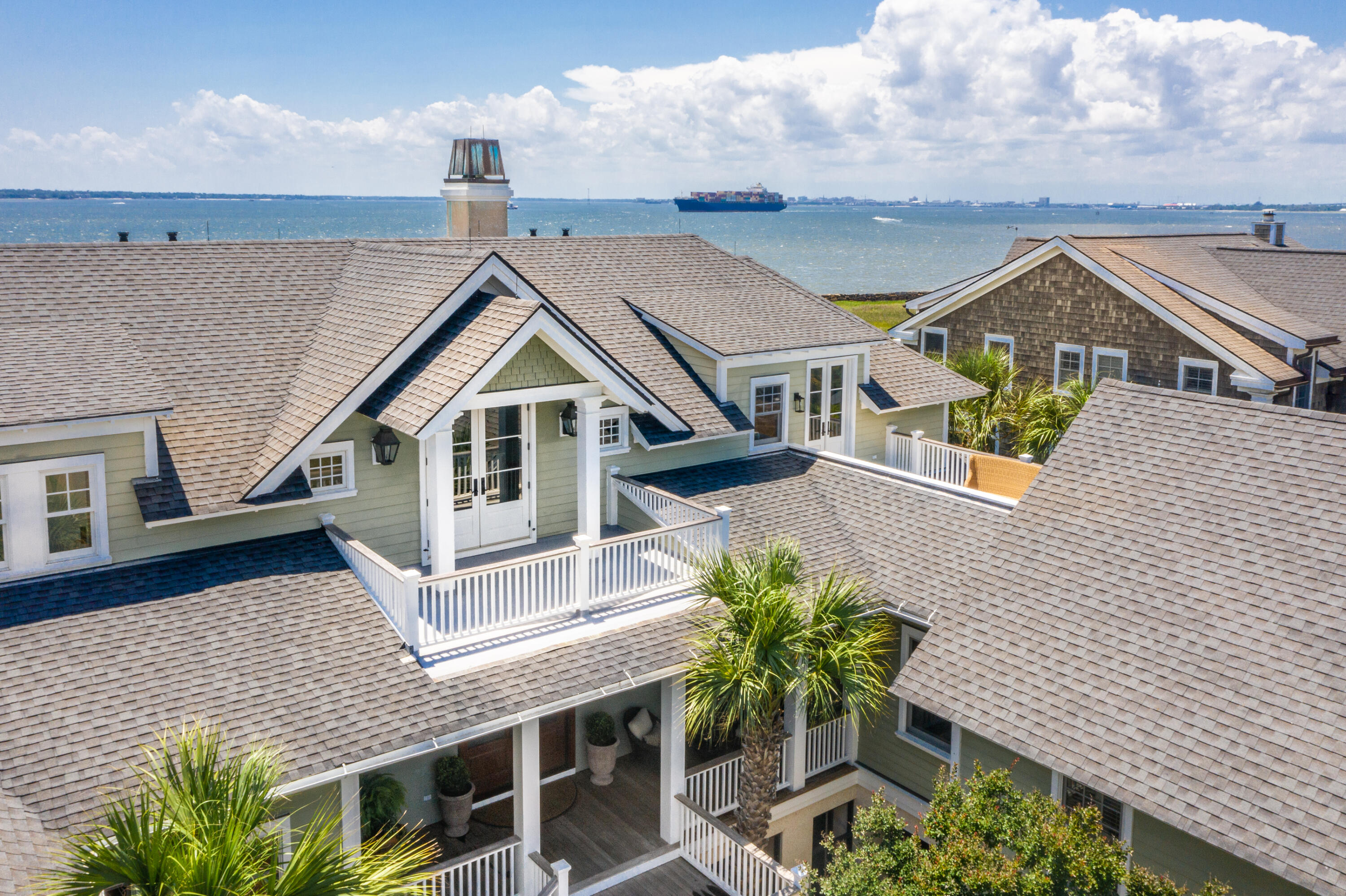 847 Middle Street Sullivans Island, SC 29482 - Photo 4 of 38 847MiddleStreet-KeenEyeMarketing-065