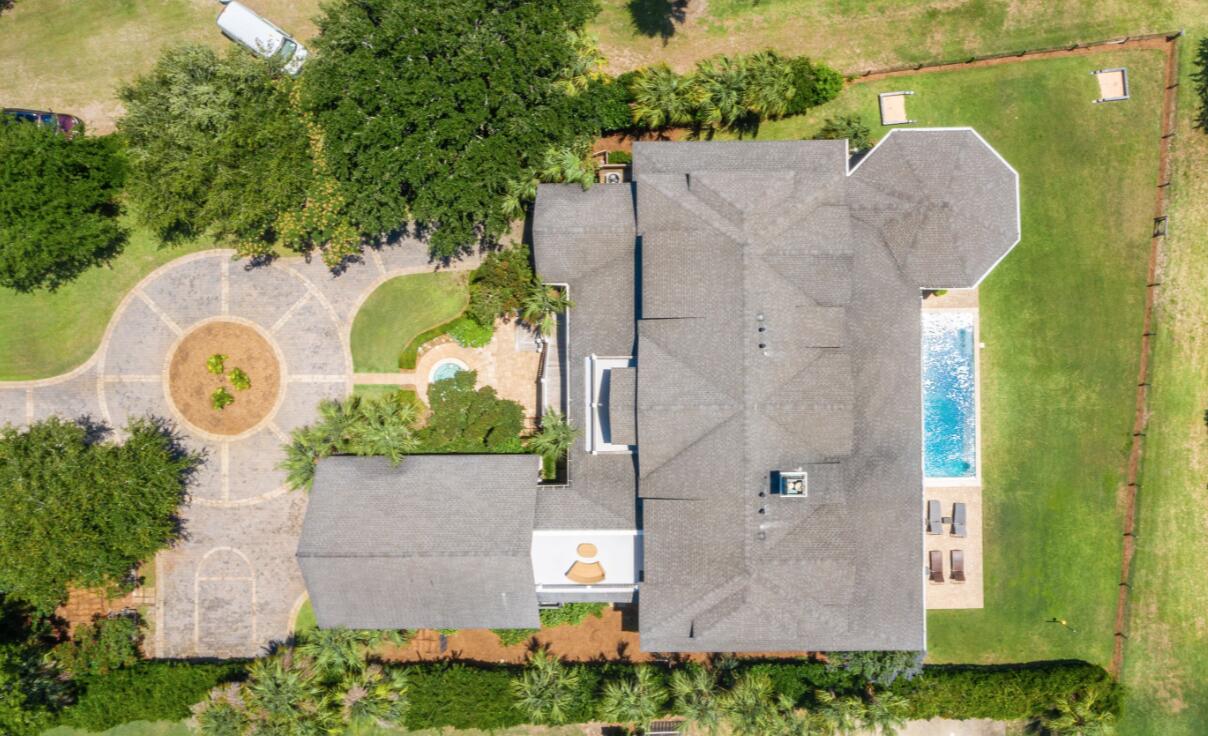847 Middle Street Sullivans Island, SC 29482 - Photo 5 of 38 Screen Shot 2021-06-15 at 11.18.14 AM