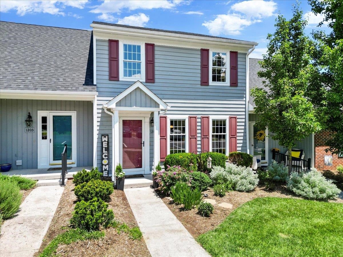 1202 Cedar Ridge Drive Radford, VA 24141 - Photo 3 of 75 Gallery Image 3