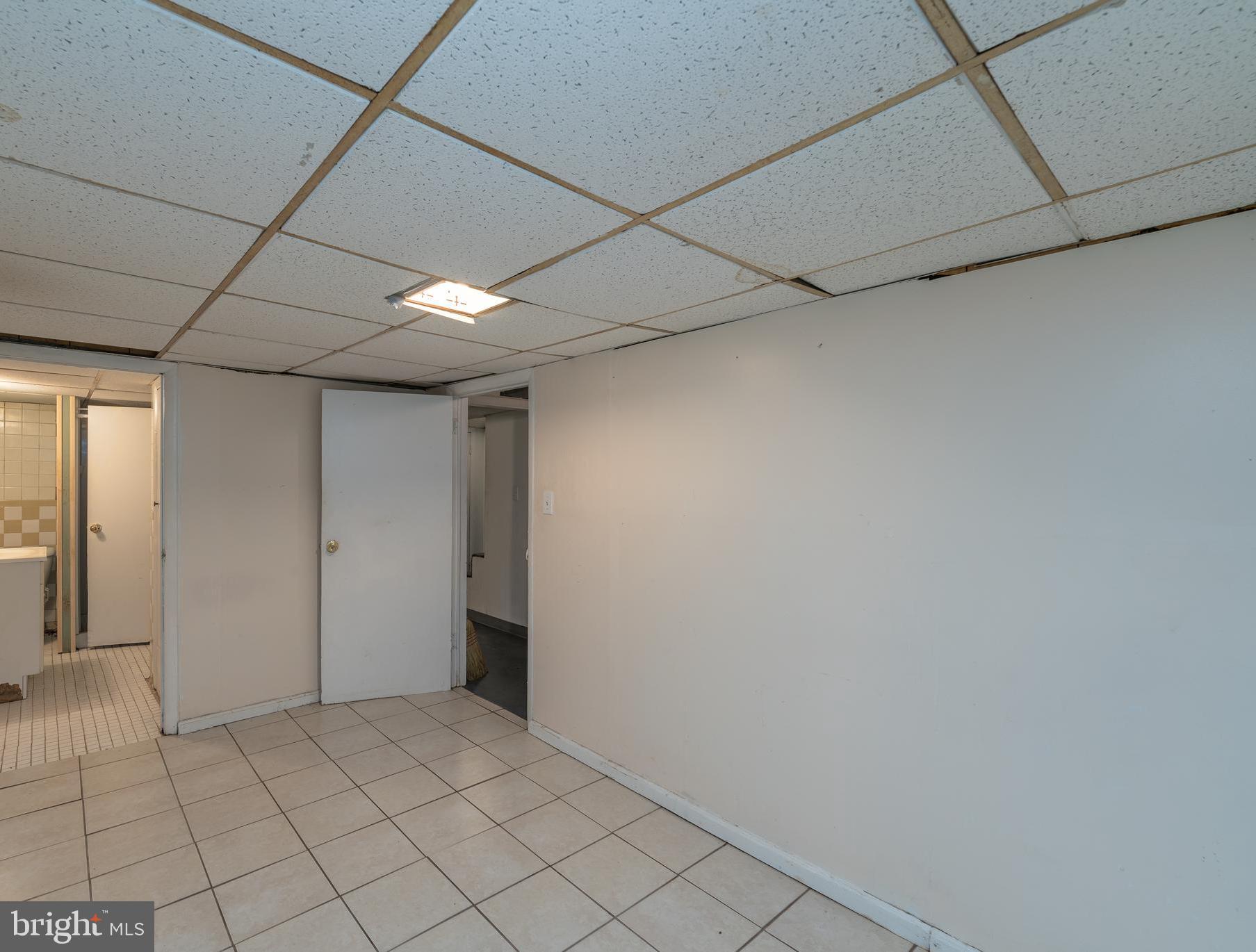 4410 Mountview Road Baltimore, MD 21229 - Photo 22 of 29 Gallery Image 22