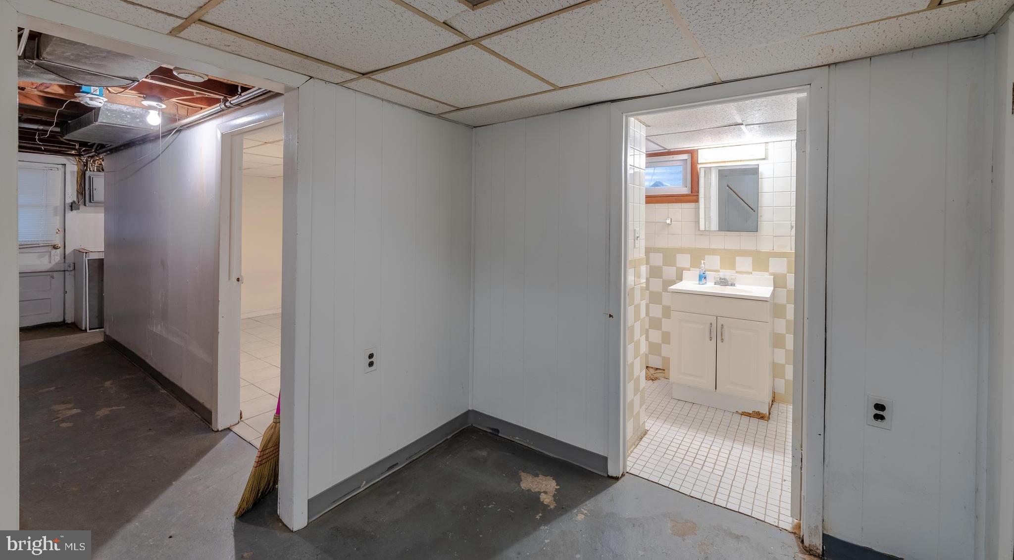 4410 Mountview Road Baltimore, MD 21229 - Photo 23 of 29 Bonus space for den, office, etc