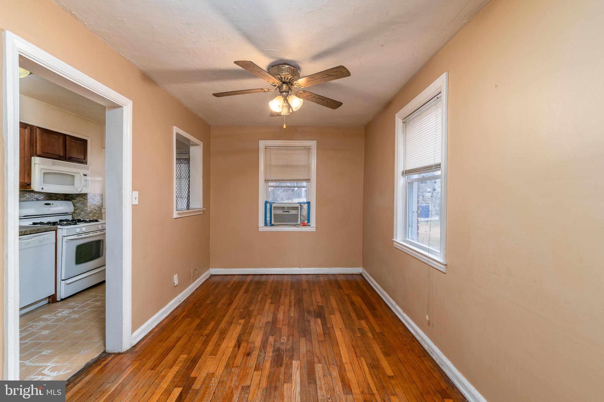 4410 Mountview Road Baltimore, MD 21229 - Photo 8 of 29 Gallery Image 8