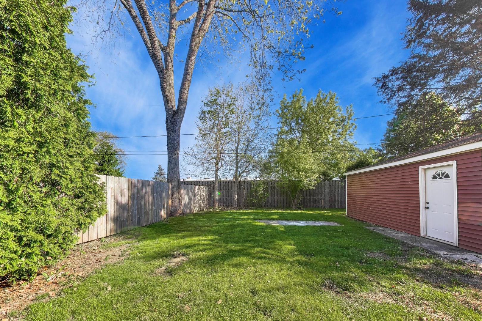 836 East Rockland Road Libertyville, IL 60048 - Photo 18 of 20