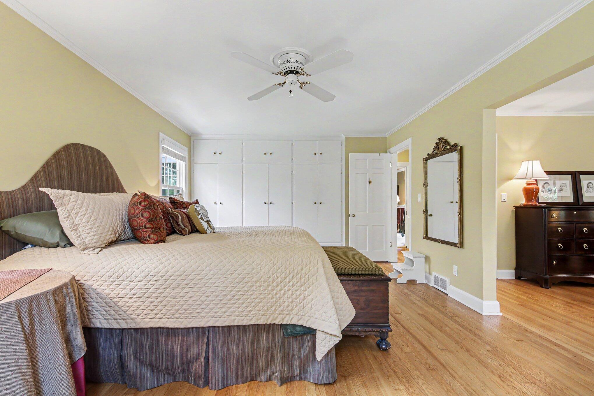 2335 Breton Road Southeast Grand Rapids, MI 49546 - Photo 20 of 44 024_file_9431