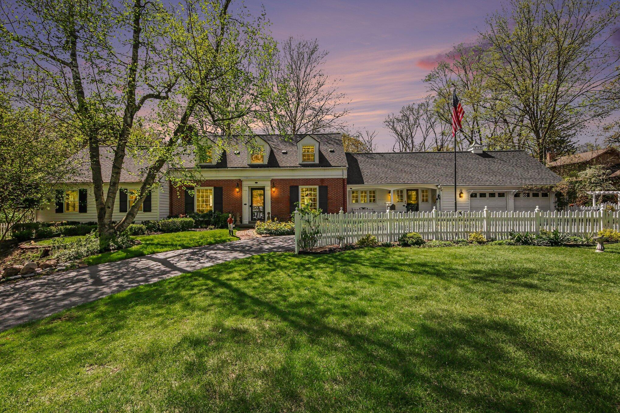 2335 Breton Road Southeast Grand Rapids, MI 49546 - Photo 37 of 44 001_file_8975