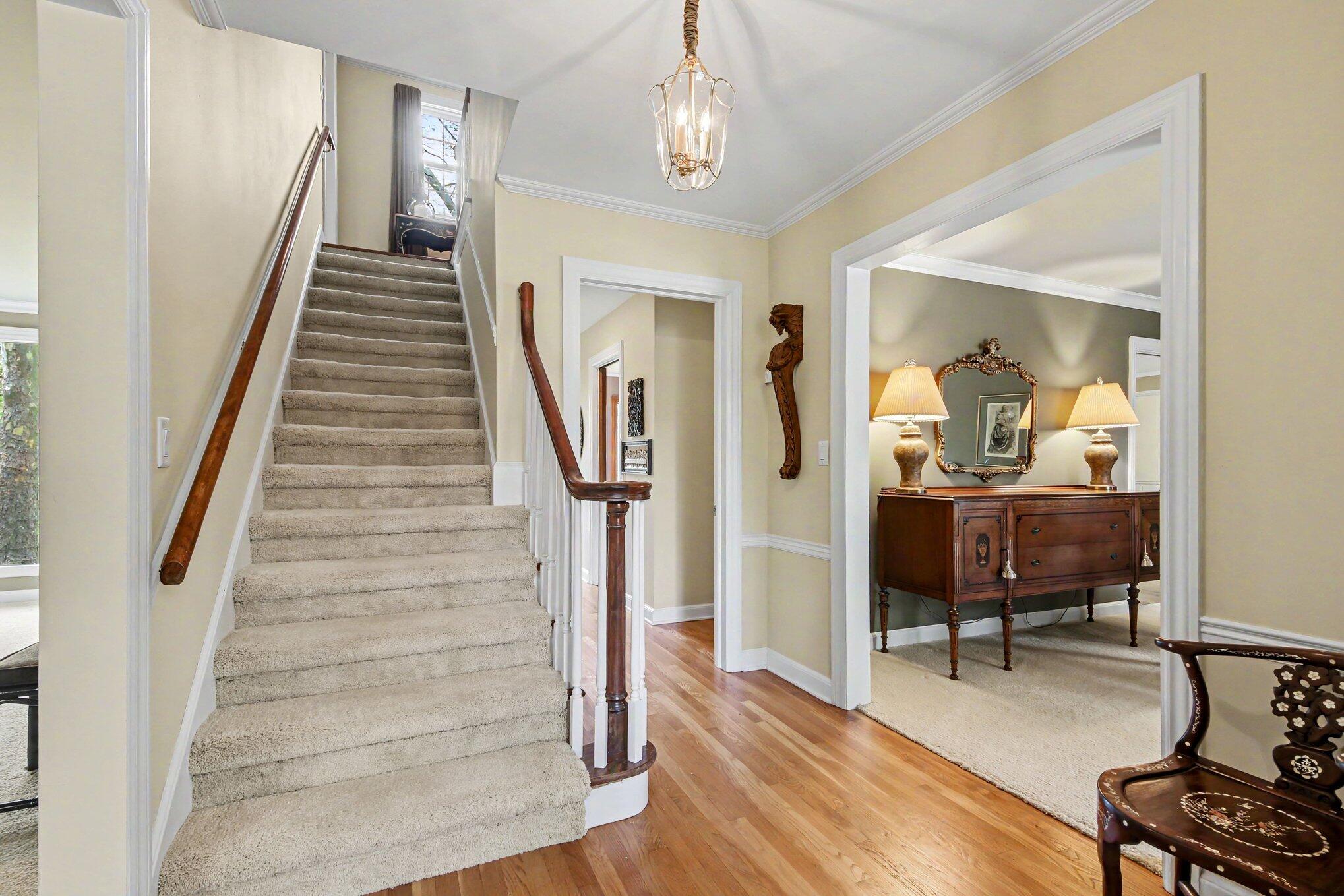 2335 Breton Road Southeast Grand Rapids, MI 49546 - Photo 5 of 44 008_file_3983