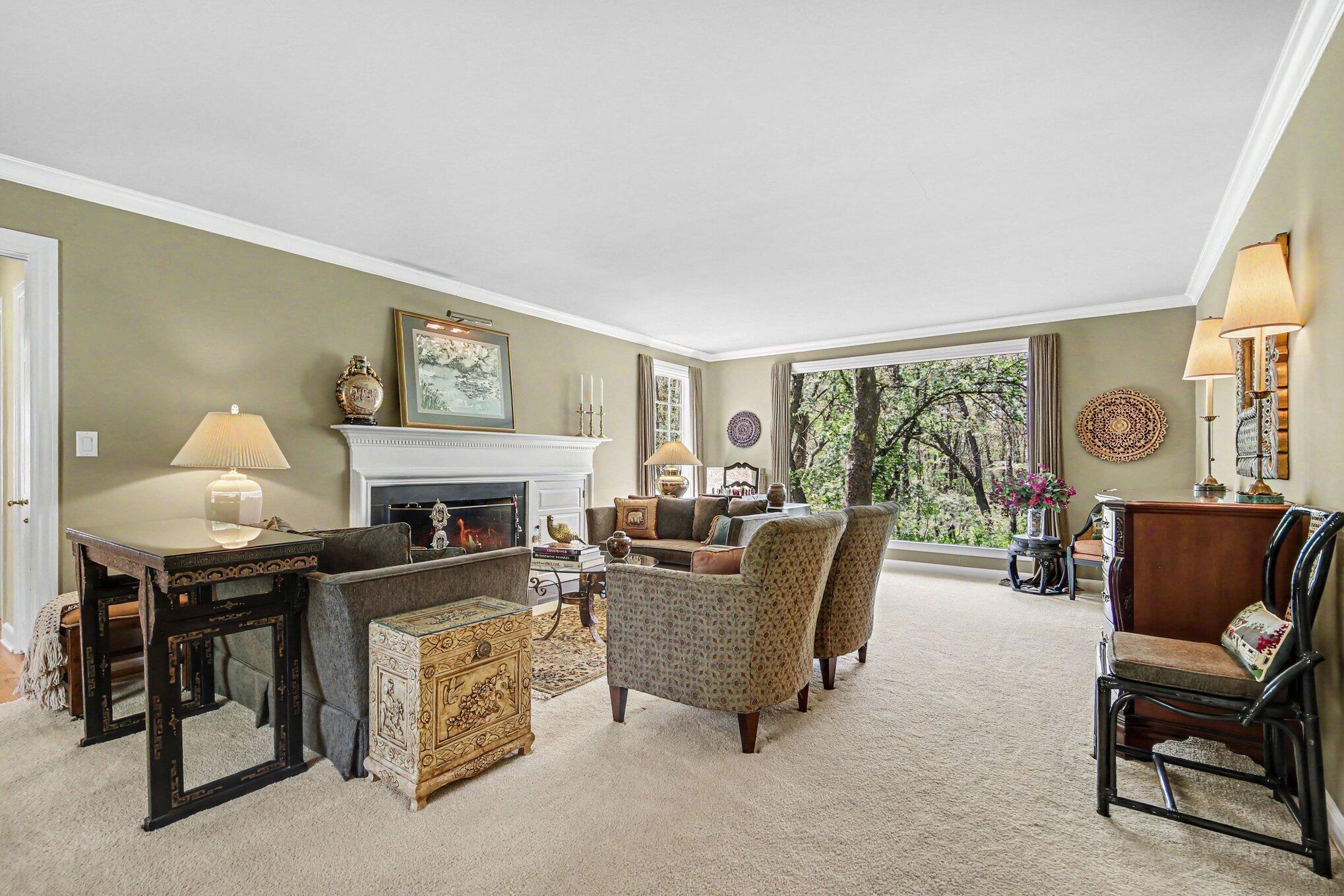 2335 Breton Road Southeast Grand Rapids, MI 49546 - Photo 6 of 44 011_file_9719