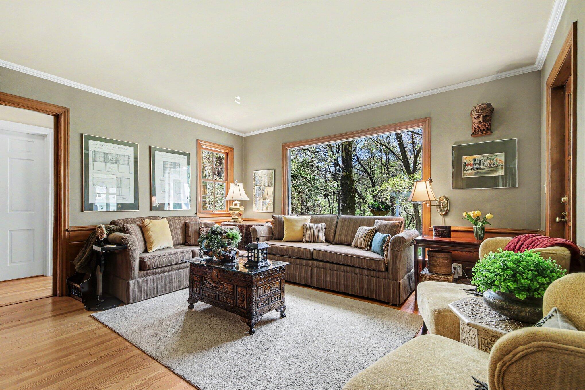2335 Breton Road Southeast Grand Rapids, MI 49546 - Photo 8 of 44 012_file_1546