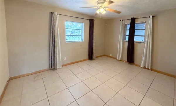 $2,500 | 4484 Southwest 49th Court, Dania Beach, FL 33314