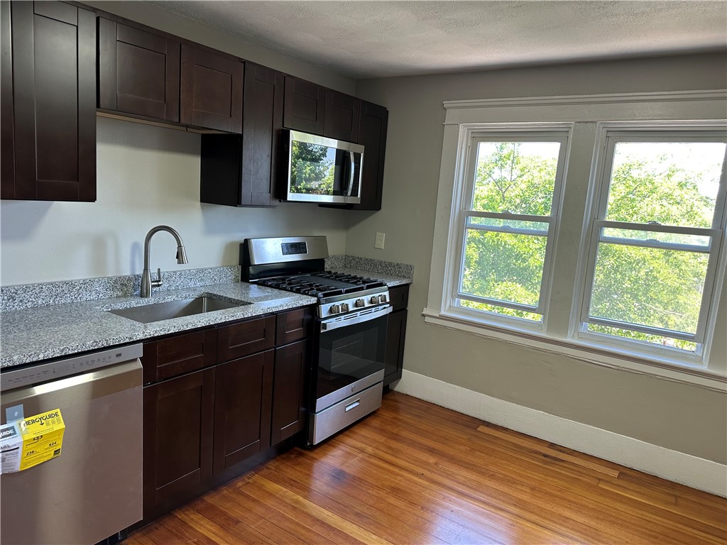 31 Home Avenue Providence, RI 02908 - Photo 8 of 8