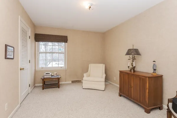 $320,000 | 101 North Bellemont Road, Bloomington, IL 61701