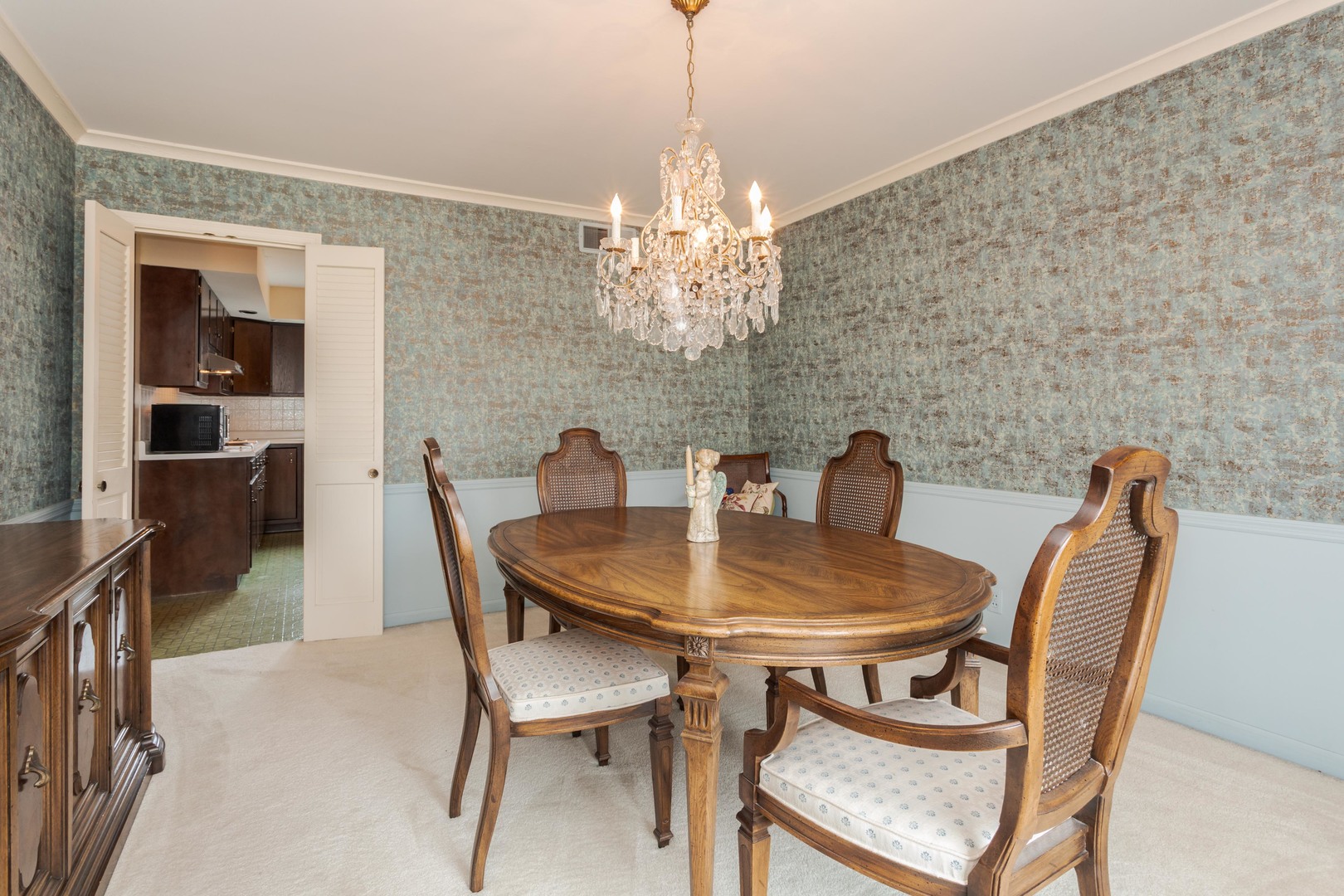 101 North Bellemont Road Bloomington, IL 61701 - Photo 5 of 40