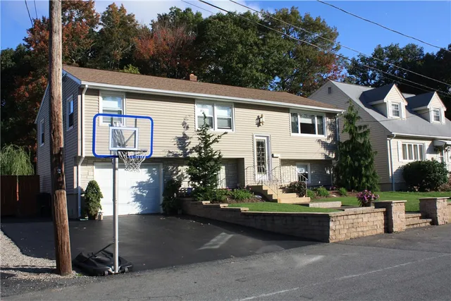 $479,000 | 3 Vineland Avenue, North Providence, RI 02911