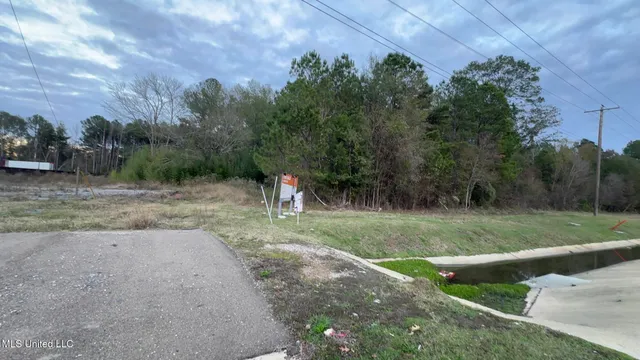 $750,000 | 822 US 49, Richland, MS 39218