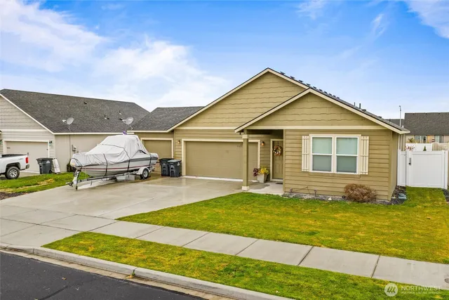 $410,000 | 1354 Burr Avenue, Moses Lake, WA 98837