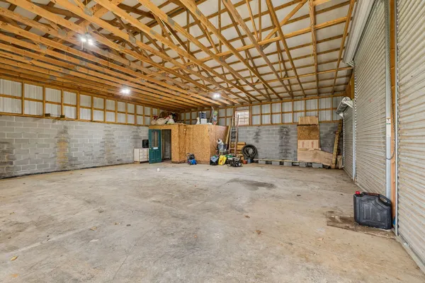 $360,000 | 555 Wesley Chapel Road, Sparta, TN 38583