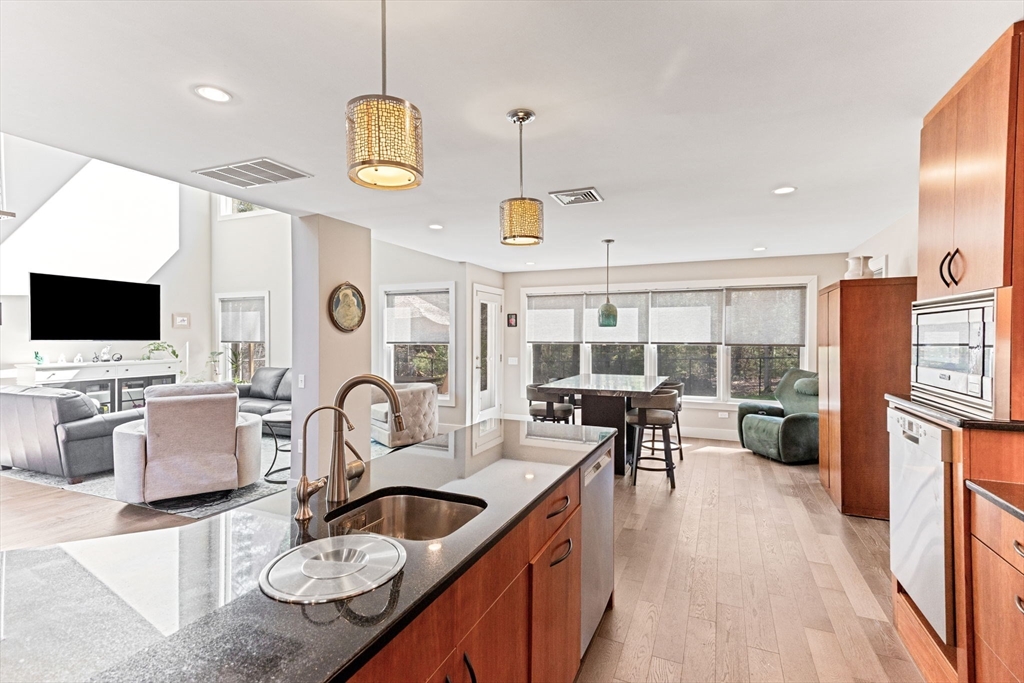 8 Dunham Road Freetown, MA 02702 - Photo 31 of 38