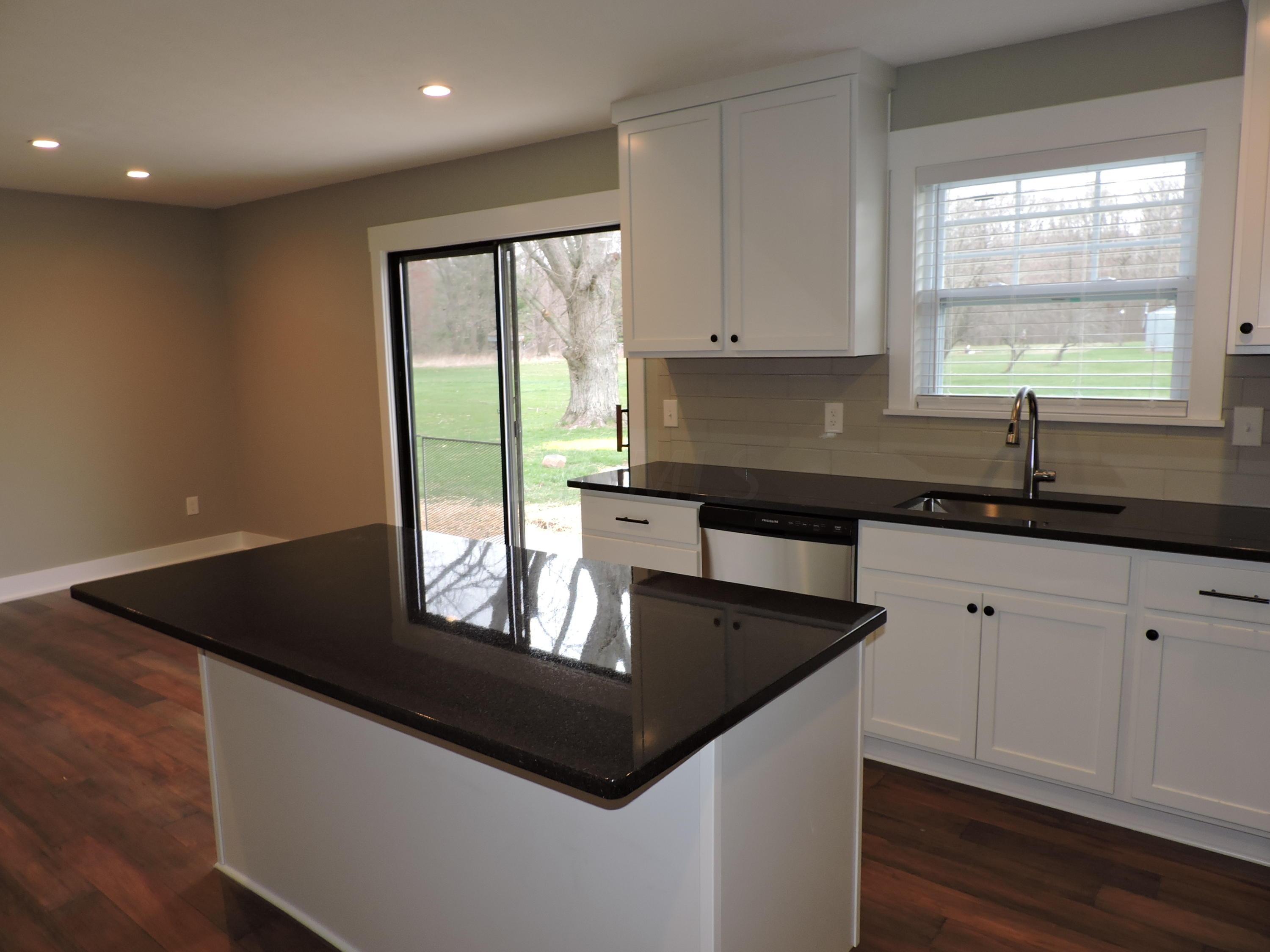 810 Bunty Station Road Delaware, OH 43015 - Photo 7 of 31 Gallery Image 7