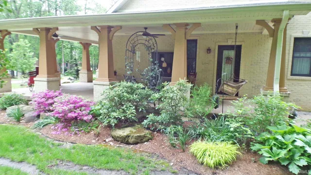 $789,900 | 113 Lakewood Drive, Vincennes, IN 47591