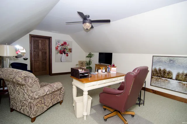 $789,900 | 113 Lakewood Drive, Vincennes, IN 47591