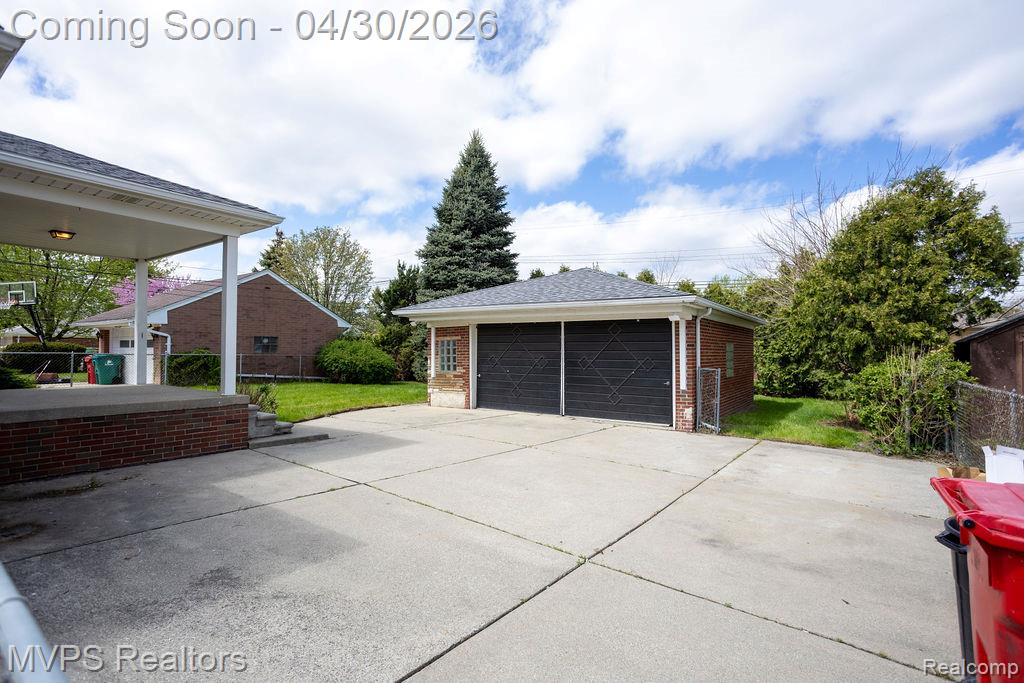 16133 Bell Avenue Eastpointe, MI 48021 - Photo 16 of 18
