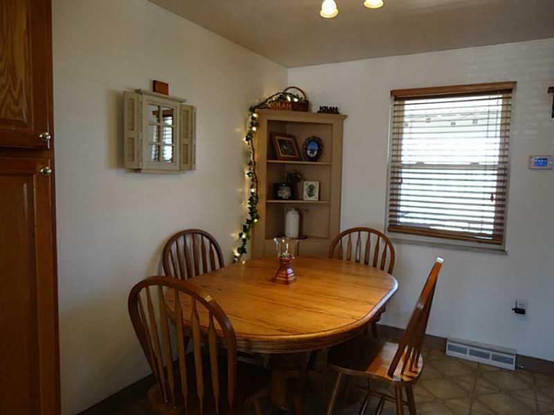 1217 Kings Mill Road Aliquippa, PA 15001 - Photo 4 of 24 Dining Room.