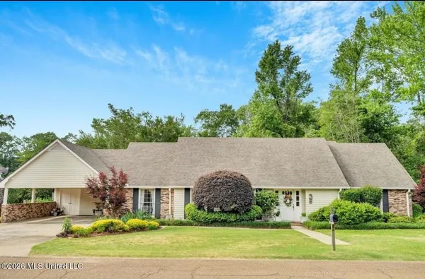 $320,000 | 921 North Street, McComb, MS 39648