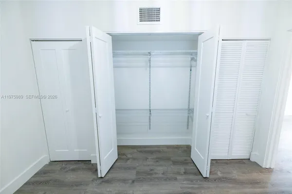 $5,850 | 3401 Southwest 17th Street, Unit 3401, Miami, FL 33145