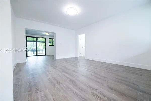 $5,850 | 3401 Southwest 17th Street, Unit 3401, Miami, FL 33145