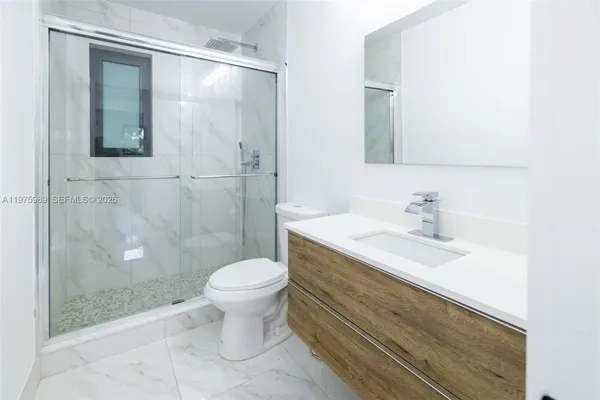 $5,850 | 3401 Southwest 17th Street, Unit 3401, Miami, FL 33145