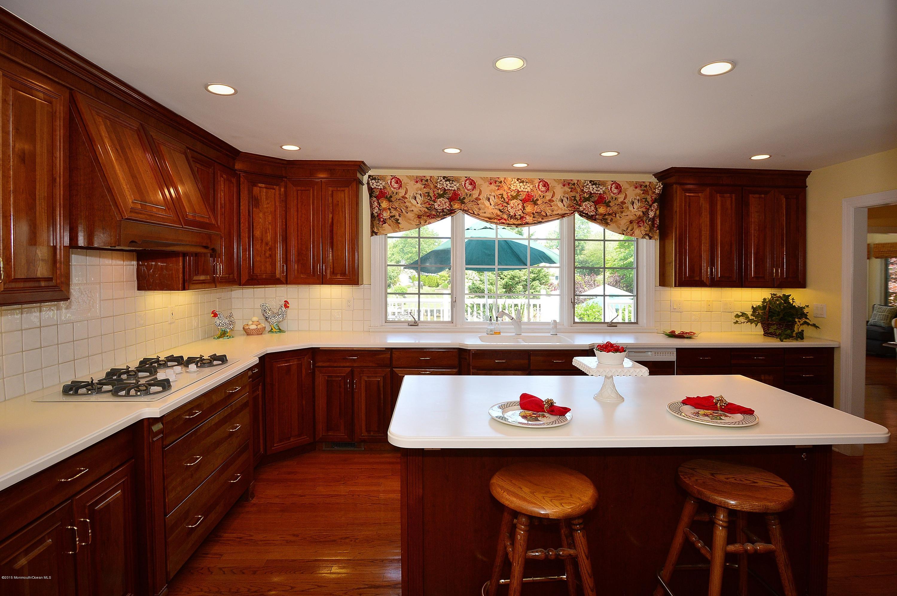 19 Oakes Road Rumson, NJ 07760 - Photo 12 of 43 Kitchen With Center Island