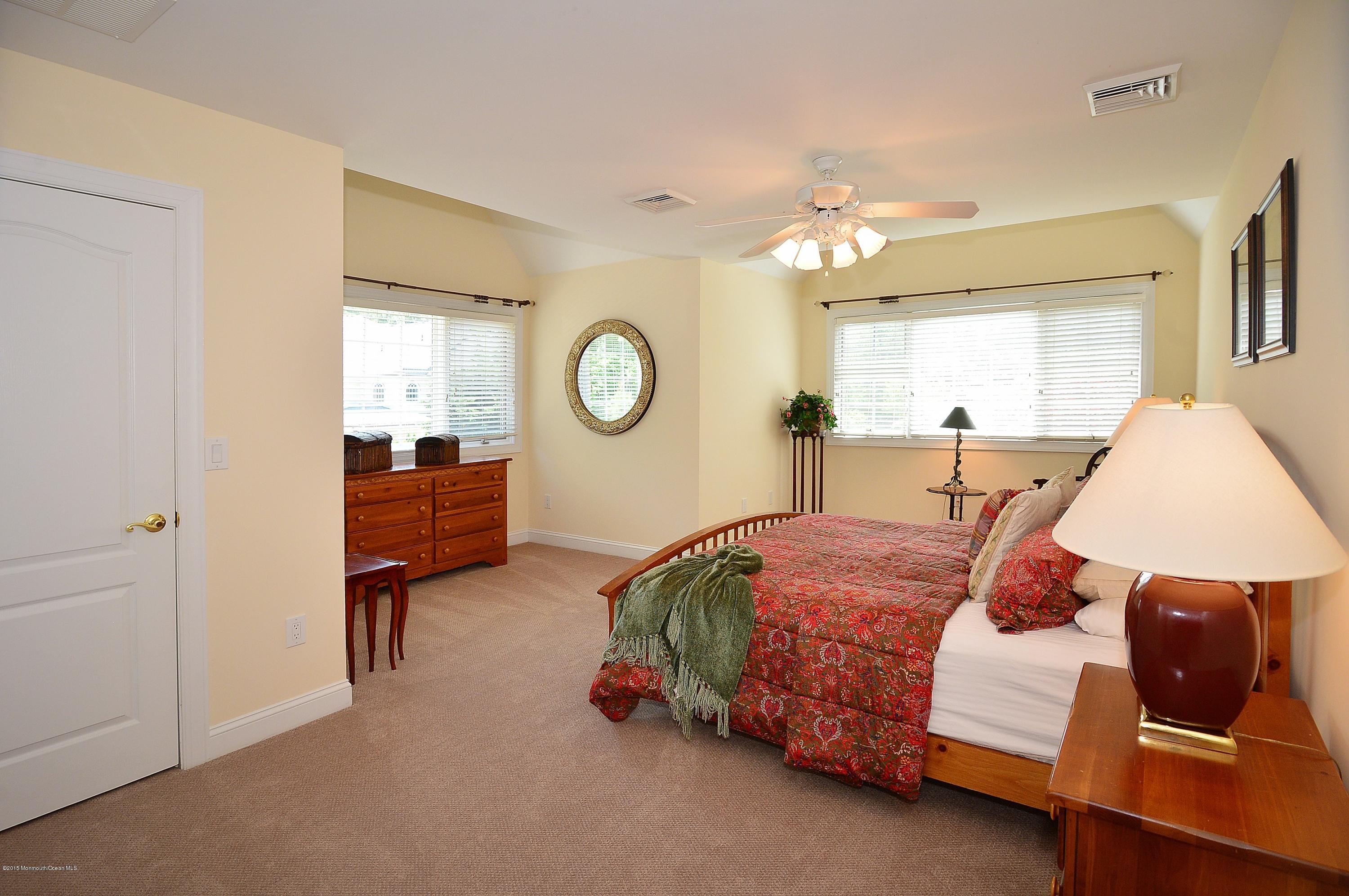 19 Oakes Road Rumson, NJ 07760 - Photo 25 of 43 Fourth Bedroom