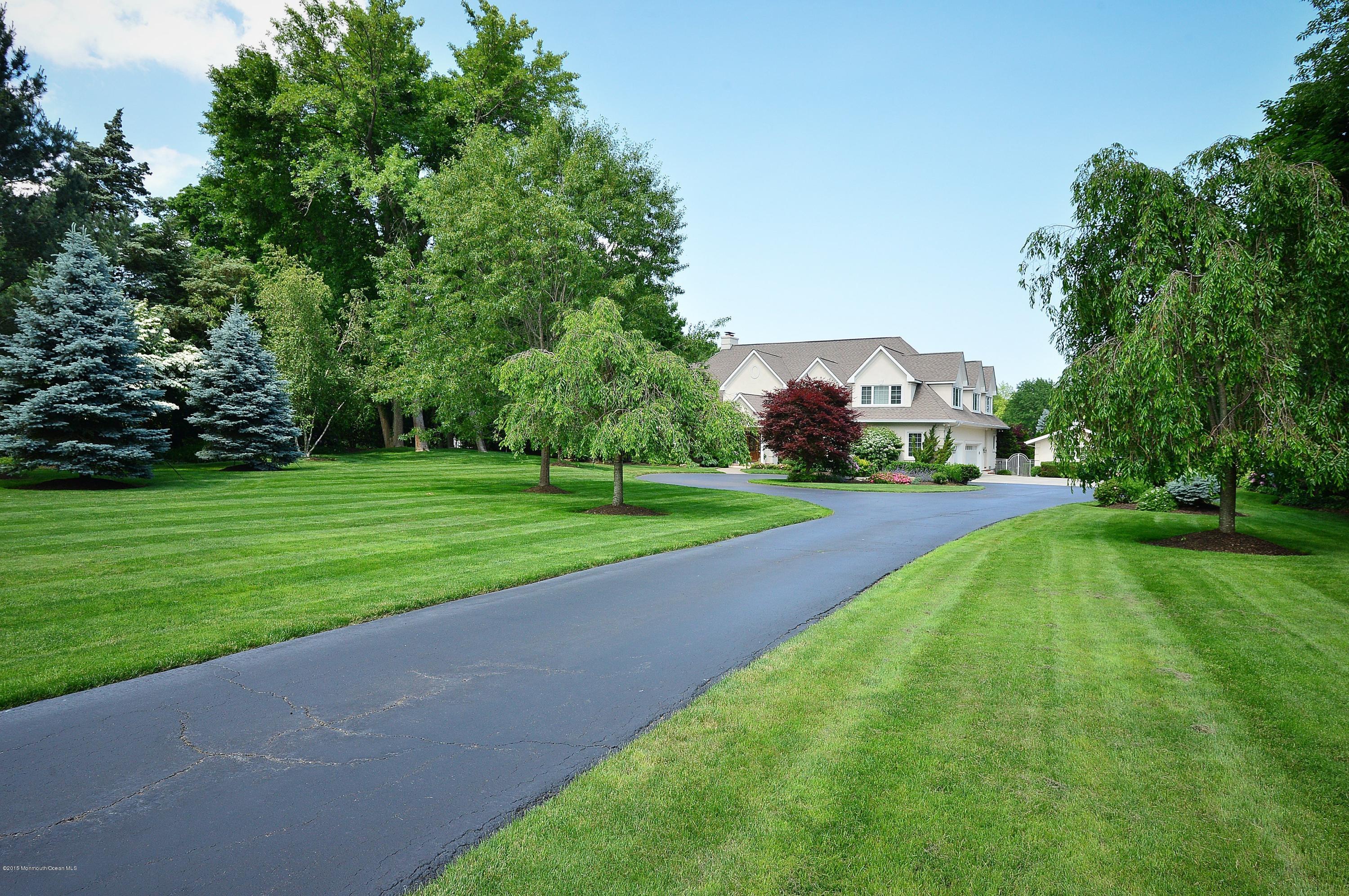 19 Oakes Road Rumson, NJ 07760 - Photo 3 of 43 Entrance