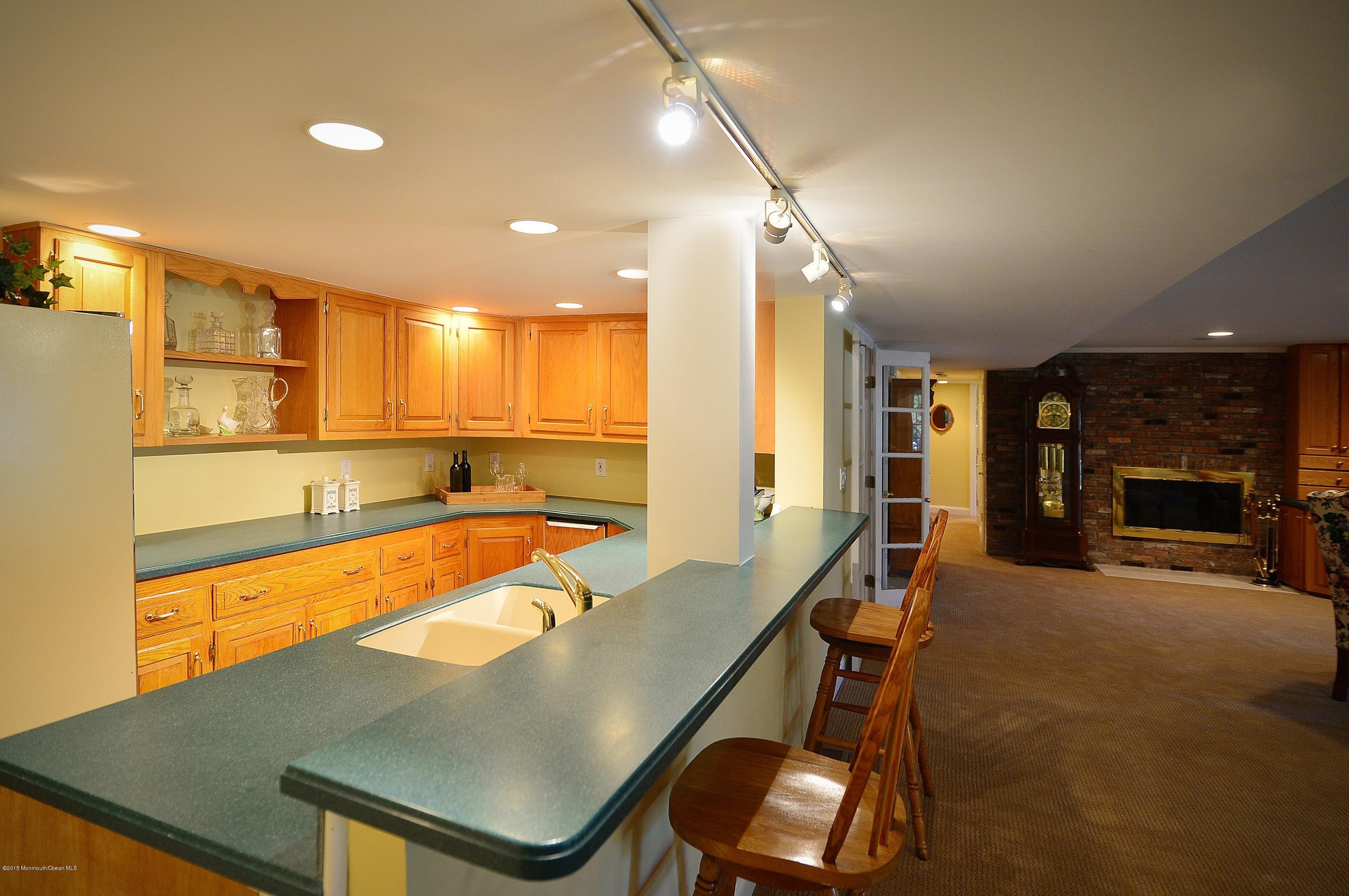 19 Oakes Road Rumson, NJ 07760 - Photo 31 of 43 Lower Level Kitchen & Laundry