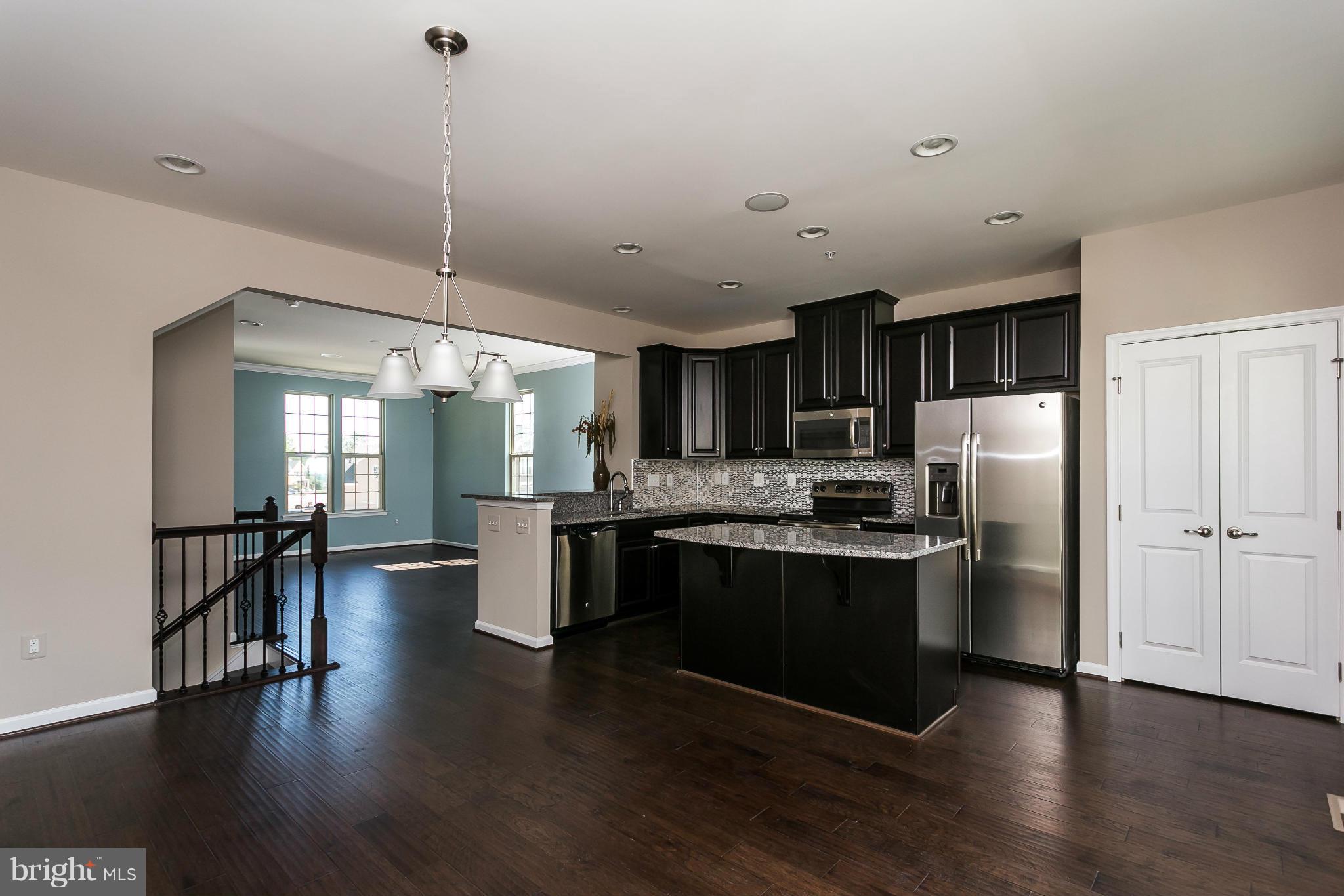 1100 Windlass Glen Road Middle River, MD 21220 - Photo 8 of 29 Kitchen