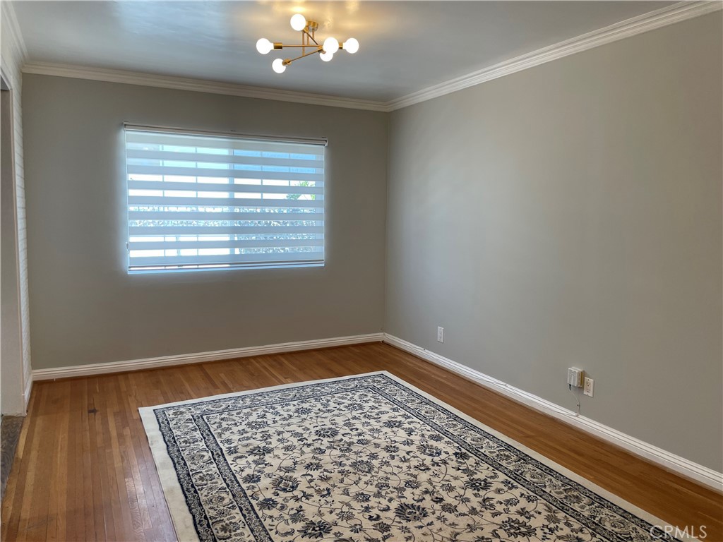 825 Delaware Road, Unit FRONT HOUS Burbank, CA 91504 - Photo 16 of 37