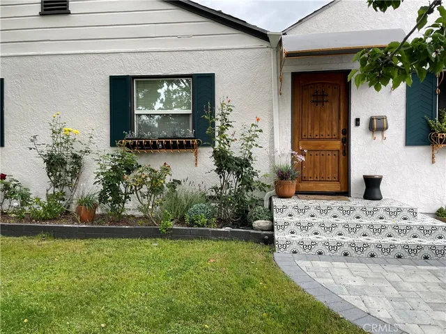 $3,500 | 825 Delaware Road, Unit FRONT HOUS, Burbank, CA 91504