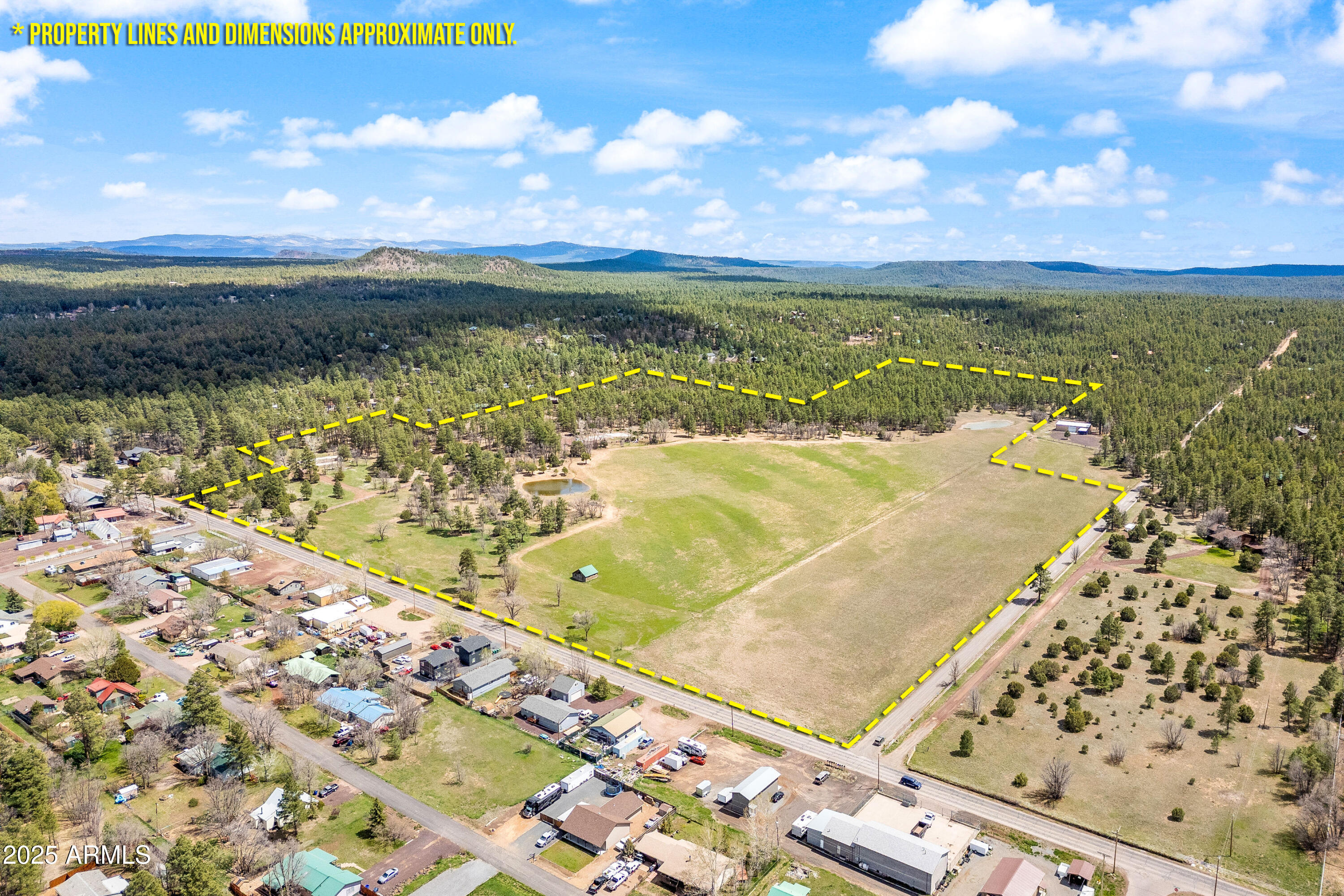 931 West Woodland Lake Road, Unit 13 Lakeside, AZ 85929 - Photo 2 of 7 a view of an ocean and beach
