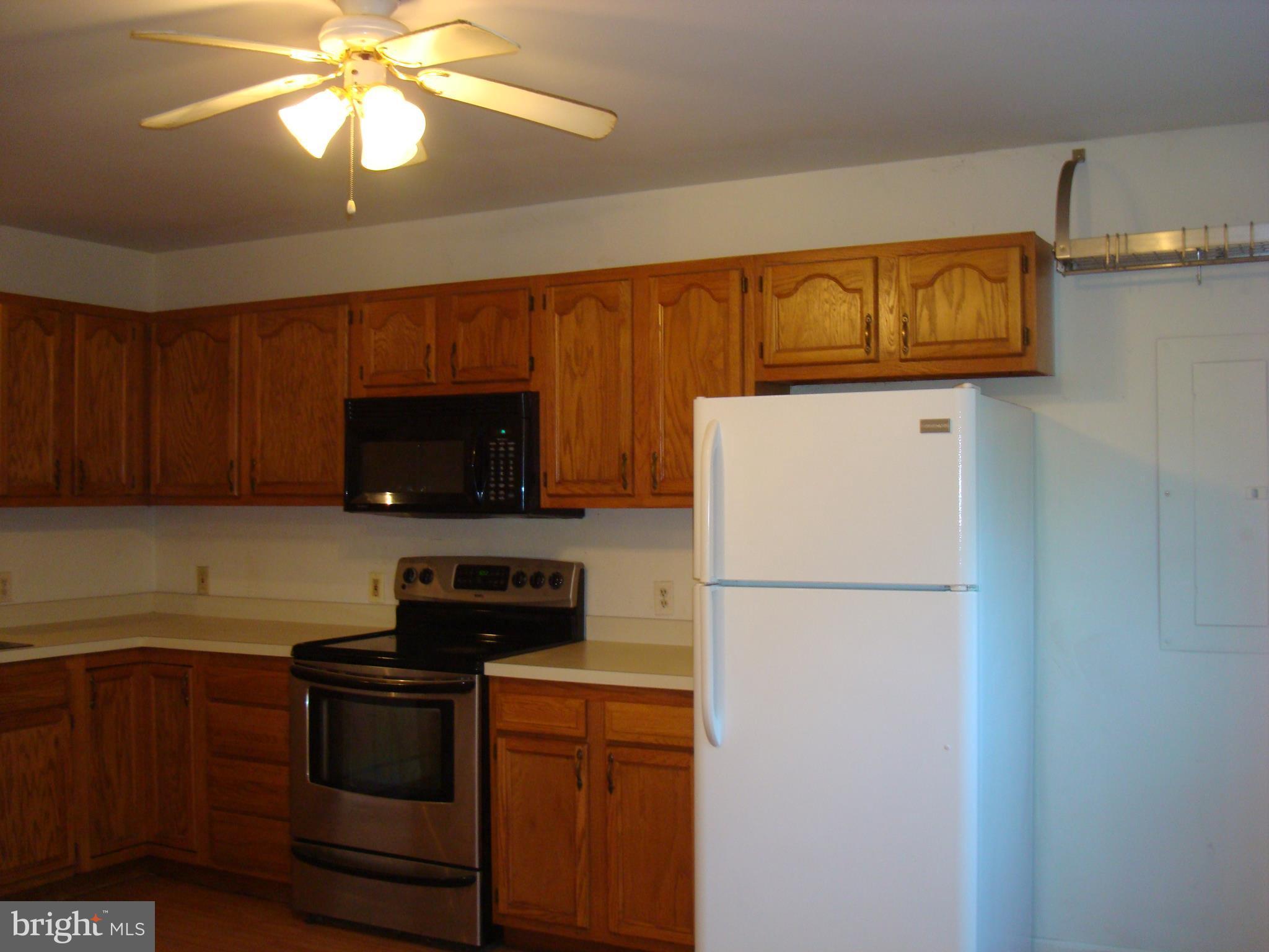 4728 Idlewilde Road Shady Side, MD 20764 - Photo 6 of 24 Kitchen