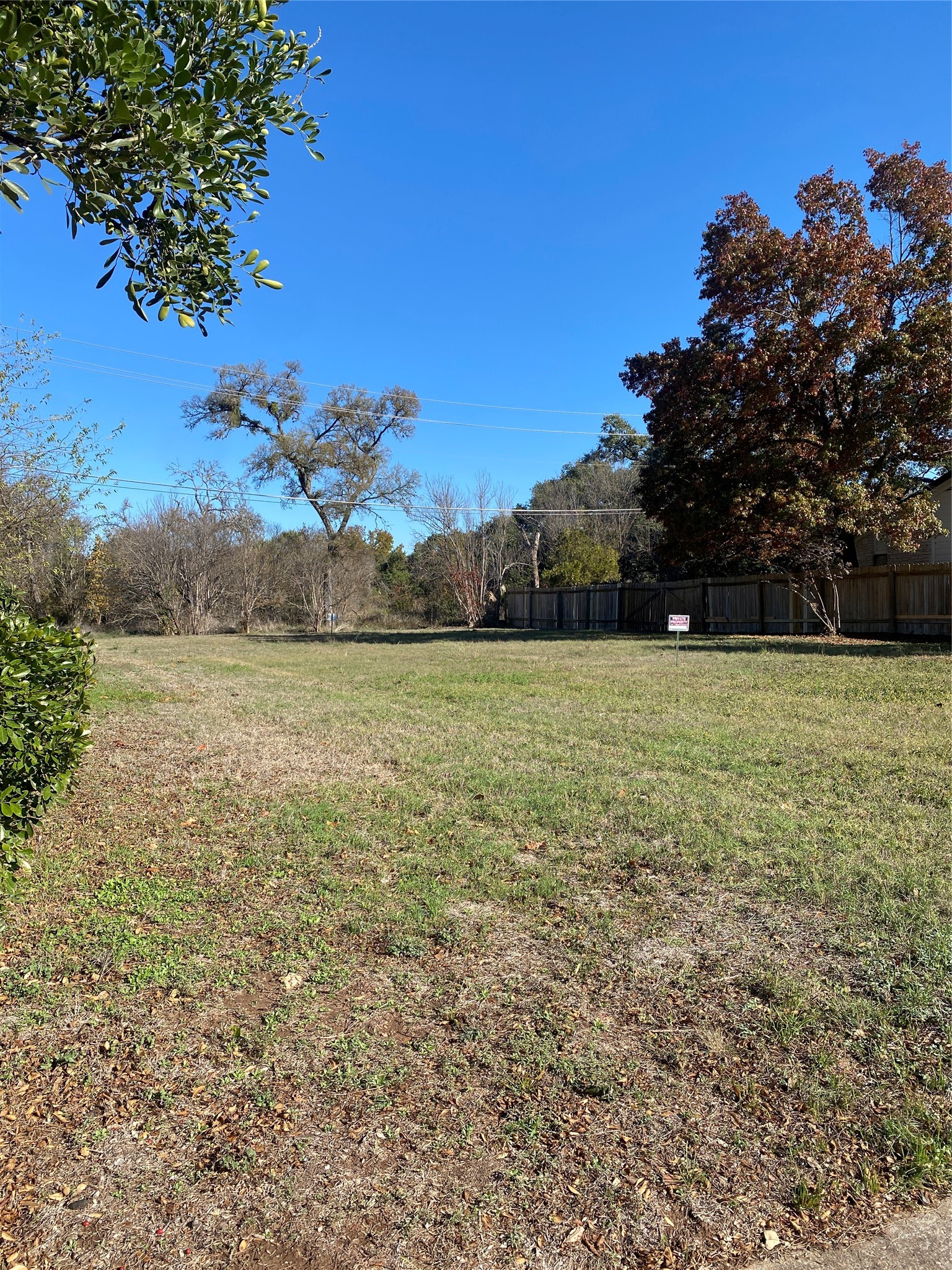 5104 Summerset Trail Austin, TX 78749 - Photo 2 of 9